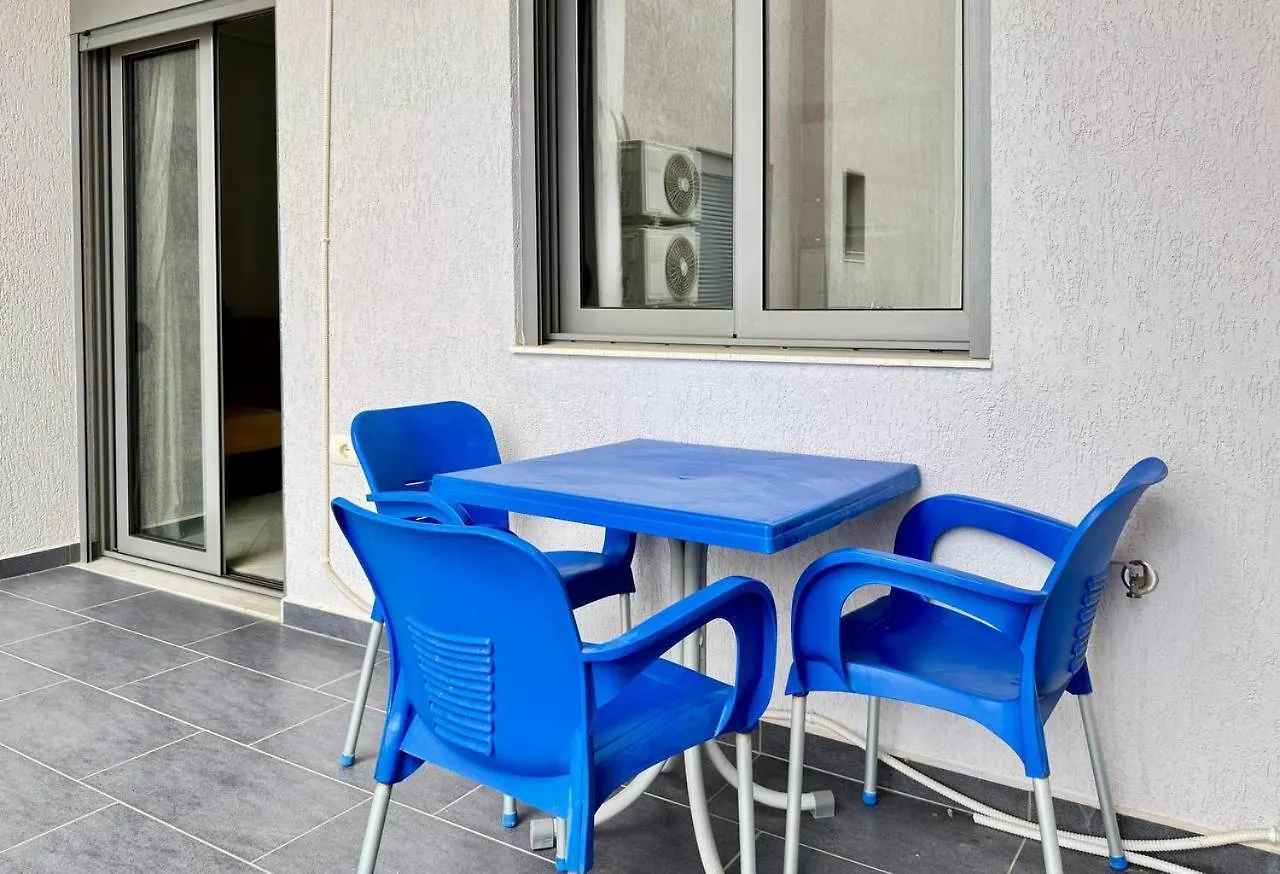 Expert Saranda Apartment